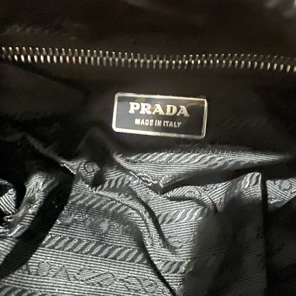RARE VINTAGE Prada leather/vinyl buckle bag with matching wallet. - Picture 5 of 9
